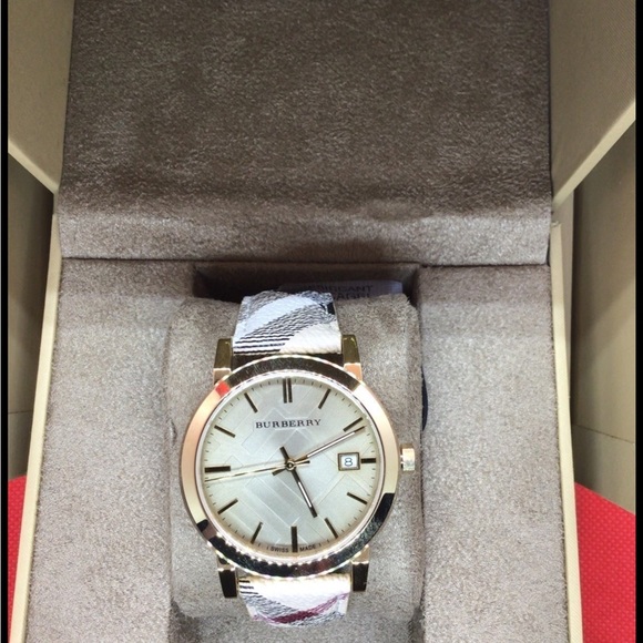 BURBERRY,  UNISEX, Gold City Exaggerated Check Watch BU9026 - Picture 2 of 13